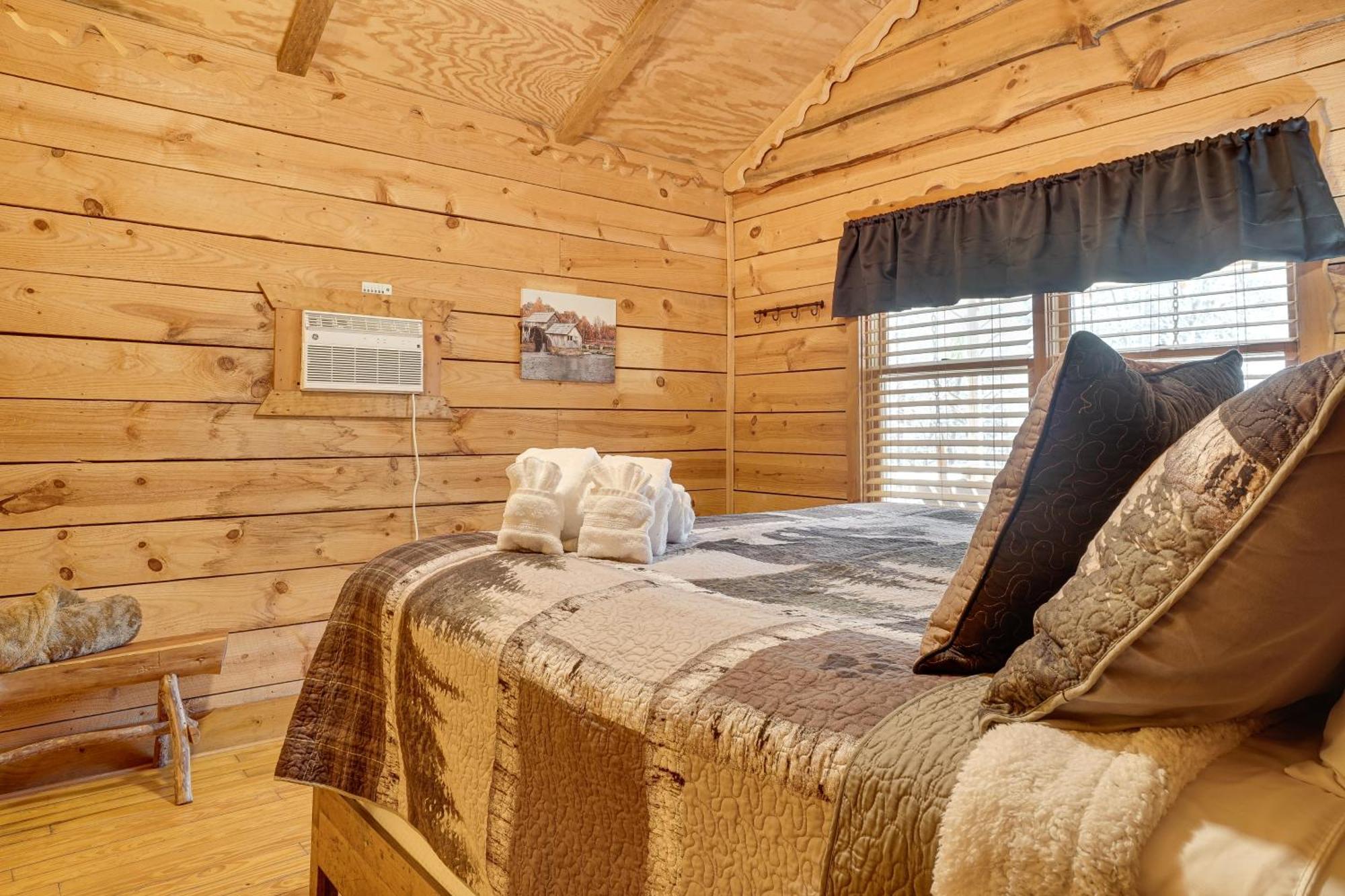 Secluded Family Retreat In Dahlonega With Hot Tub! Villa Екстериор снимка